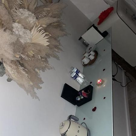 Appartement Jacuzzi Prive Avignon Eksteriør billede